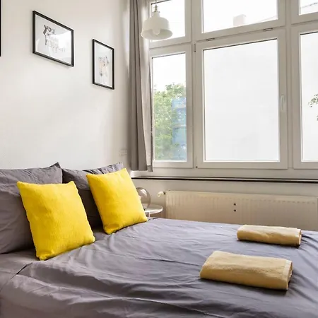 112 Alt-moabit Apartment *